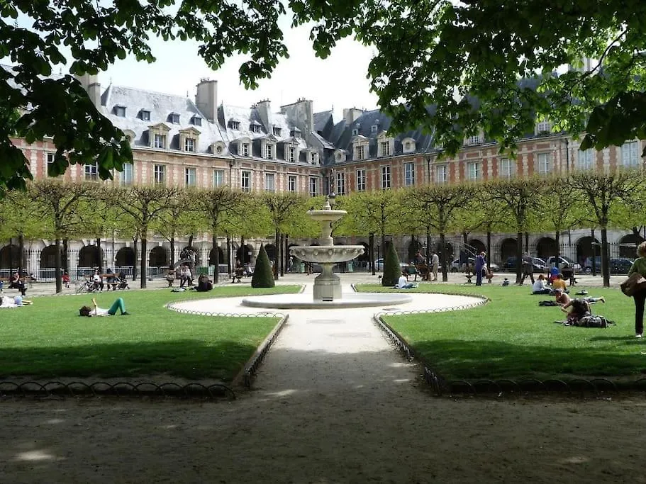Apartment Stunning Family Flat At The Very Heart Of Paris