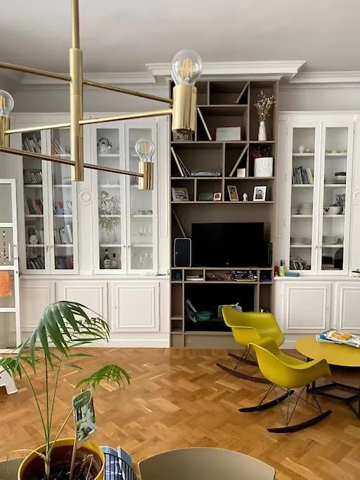 Appartamento Stunning Family Flat At The Very Heart Of Parigi Francia