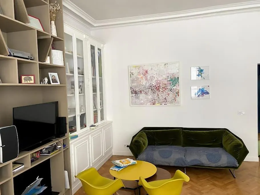 Stunning Family Flat At The Very Heart Of Parijs Frankrijk